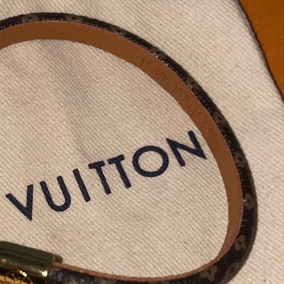 No further discounts on this item -Louis Vuitton Bracelet - Picture 3 of 3